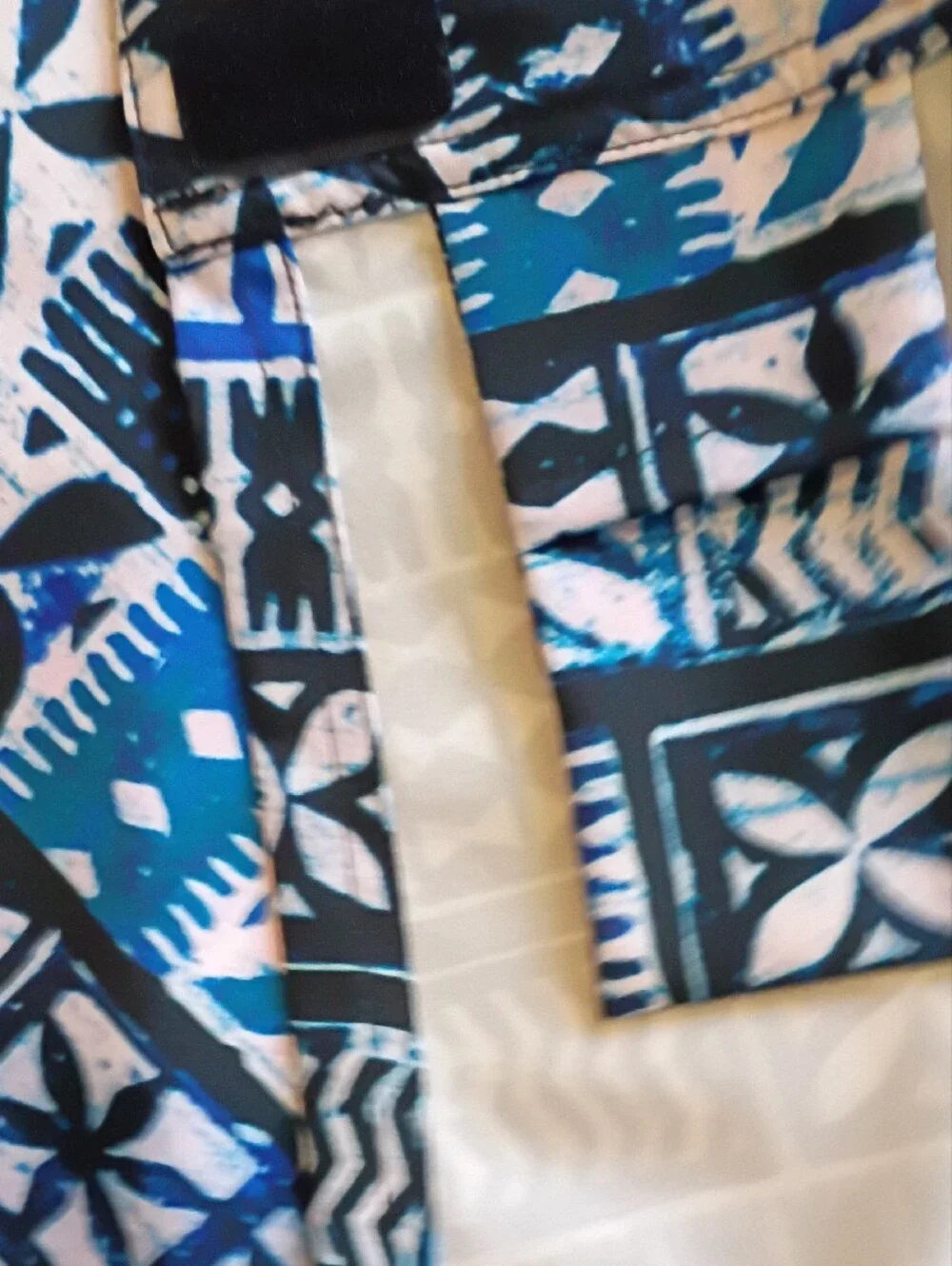 Ripskirt Hawaii tribal print